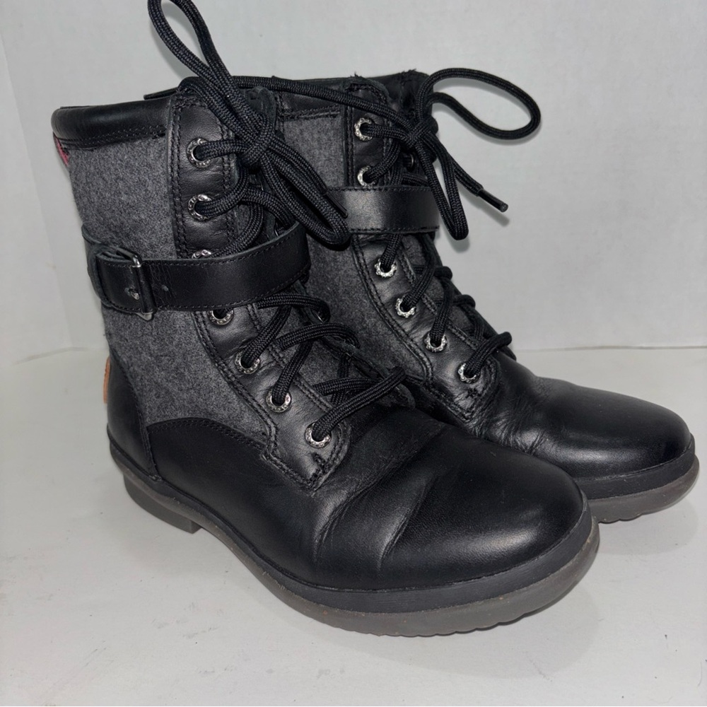 UGG Kesey Black Leather & Gray Wool Waterproof Winter Boots Woman’s 5 1005264